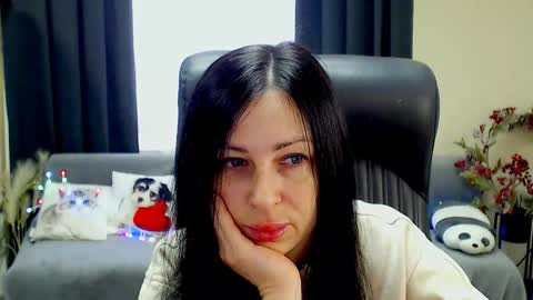 Snapshot of timeparadice chatting on June 2, 2026, 8:16 am Luisa online show from June 2, 2026, 8:16 am