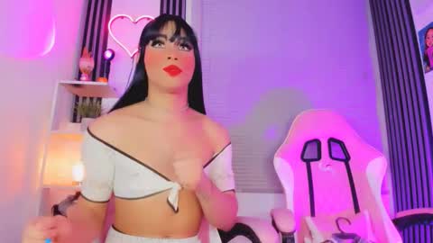 Hallie And Annie online show from February 13, 2026, 11:56 pm