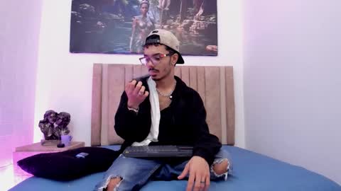 Evans  online show from December 23, 2025, 4:10 am