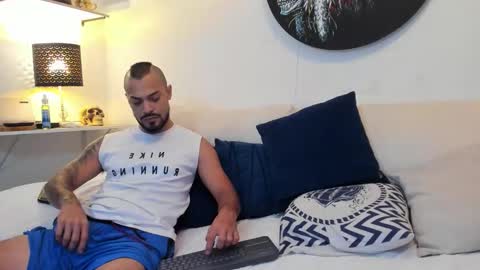 wanna play bareback uncut colombian couple new twink bbk online show from November 7, 2025, 3:50 am