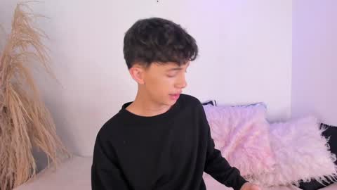 Timothy 21 years old online show from December 21, 2024, 8:21 pm