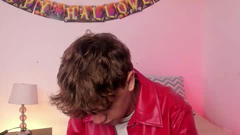 Timothy 21 years old online show from October 17, 2025, 9:28 pm