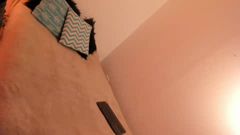 Timothy 21 years old online show from November 9, 2025, 6:17 pm