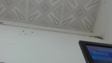 Snapshot of tina_cutexx chatting on February 14, 2025, 4:15 am tina cutexx online show from February 14, 2025, 4:15 am