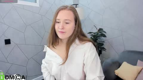 Snapshot of tina_hicks chatting on February 8, 2026, 10:40 am Stella online show from February 8, 2026, 10:40 am