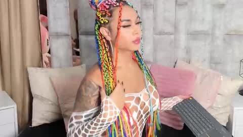 Tina noa online show from October 10, 2025, 12:59 pm