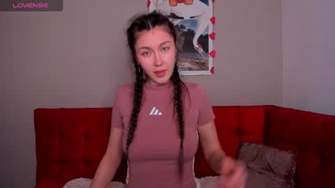 Tina  online show from February 4, 2026, 2:06 am