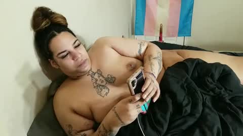 Tina Blow online show from September 23, 2025, 4:32 pm