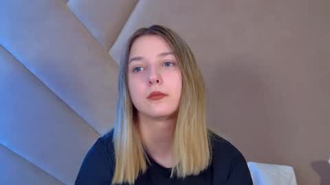 TinaBurton online show from May 12, 2026, 4:15 pm