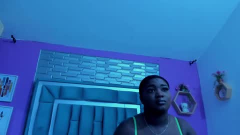 Tina online show from October 3, 2025, 8:28 pm