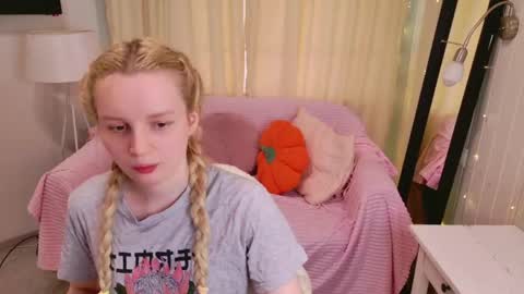 tinasiner online show from May 29, 2026, 11:08 am
