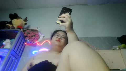 tini_bei online show from July 18, 2026, 9:51 pm