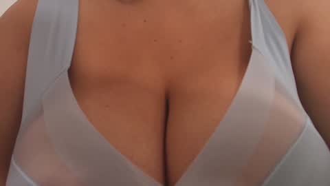 tinkerbell online show from January 18, 2025, 7:58 pm