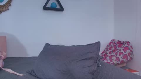 tinkerbell online show from March 8, 2025, 7:31 pm