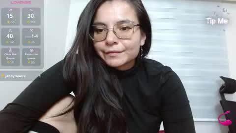 Tiny Caroline online show from July 18, 2026, 4:16 am