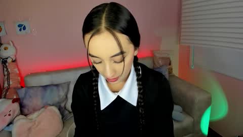 tiny_cora online show from November 9, 2025, 4:27 pm