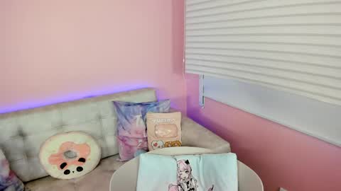 tiny_cora online show from March 22, 2026, 4:43 pm