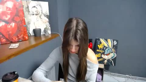 Snapshot of tiny_felicity chatting on October 27, 2025, 7:34 am Gloria online show from October 27, 2025, 7:34 am