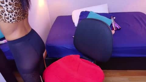 tiny_sarah1 online show from March 29, 2026, 7:08 am