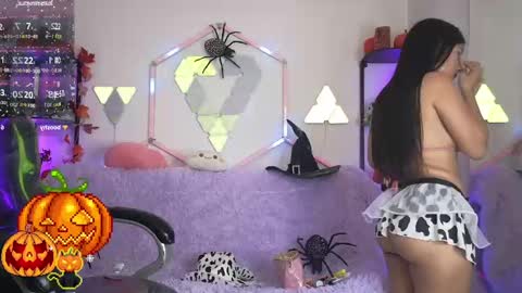 tiny_vixen_ online show from October 20, 2025, 2:39 pm