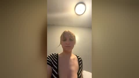 tinyblondebarbie online show from May 30, 2026, 8:00 am