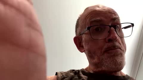 Snapshot of tinyjack_61 chatting on February 18, 2026, 2:40 am Tiny Jack online show from February 18, 2026, 2:40 am