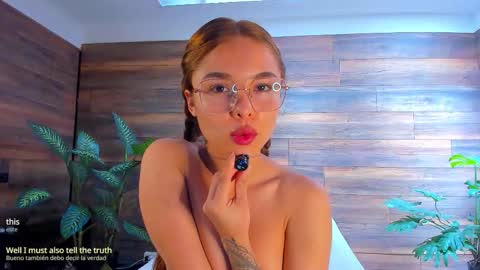 Snapshot of tinyw0nder chatting on February 27, 2026, 5:24 pm Instagram tinyw0nder online show from February 27, 2026, 5:24 pm