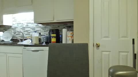 tinywithtiddies online show from November 13, 2025, 4:33 am