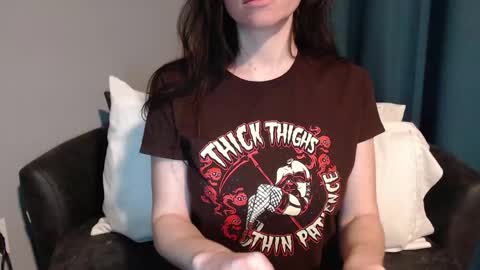 TinyyTina online show from December 21, 2024, 12:27 pm