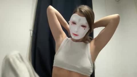 Snapshot of tipsytinkerbell chatting on October 26, 2025, 3:23 am Tinks online show from October 26, 2025, 3:23 am