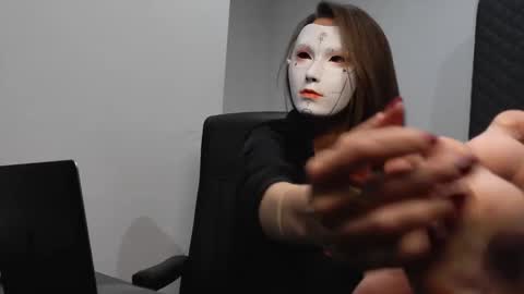 Tinks online show from February 15, 2026, 4:53 am