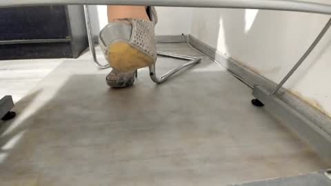 Snapshot of tired33 chatting on April 9, 2026, 5:40 pm Anna online show from April 9, 2026, 5:40 pm