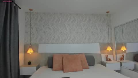 Tisha online show from April 15, 2026, 1:34 am