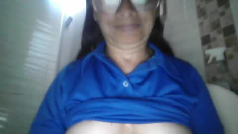 Snapshot of titssmall123 chatting on January 23, 2025, 10:54 pm Ester online show from January 23, 2025, 10:54 pm