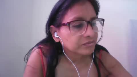 Snapshot of titssmall123 chatting on January 30, 2025, 2:25 pm Ester online show from January 30, 2025, 2:25 pm