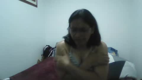 Ester online show from October 31, 2025, 11:06 pm
