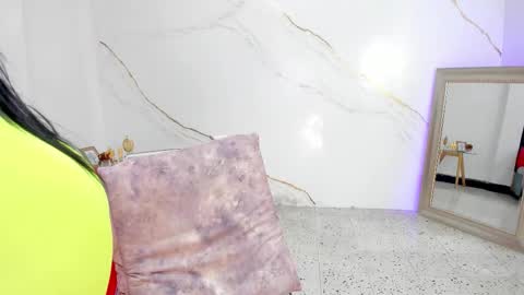 Tivizay online show from December 4, 2025, 2:37 pm