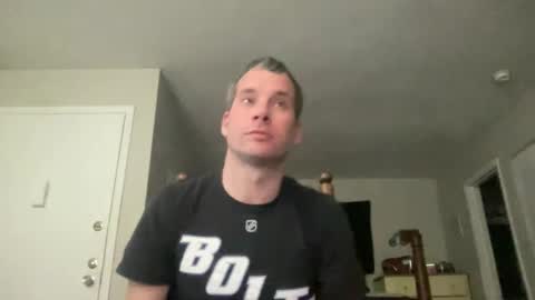 Snapshot of tleigh24 chatting on January 8, 2025, 11:52 pm tleigh24 online show from January 8, 2025, 11:52 pm