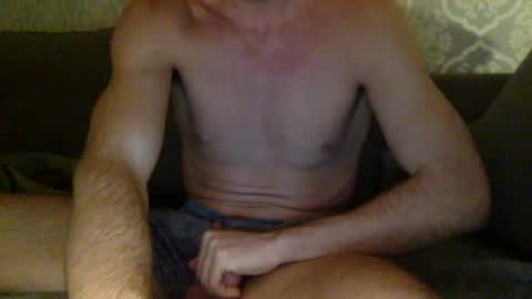 Snapshot of tmhard chatting on December 22, 2024, 5:21 pm tmhard online show from December 22, 2024, 5:21 pm
