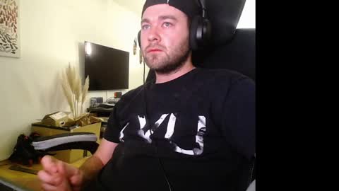 tmoxxx online show from February 21, 2026, 8:10 pm