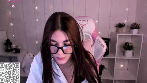 Snapshot of to_your chatting on February 12, 2026, 12:38 am 2 GMT Mo Tu We Th Fr 10am-4am online show from February 12, 2026, 12:38 am