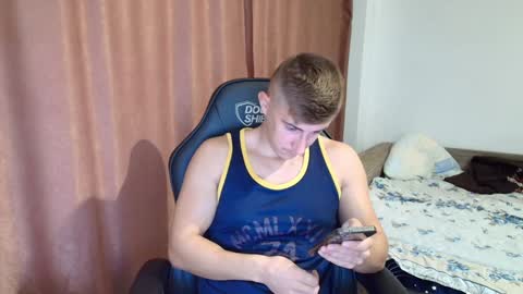 todhorny987 online show from December 13, 2024, 9:13 am