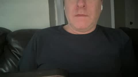 Joshua1983 online show from January 2, 2025, 4:13 pm