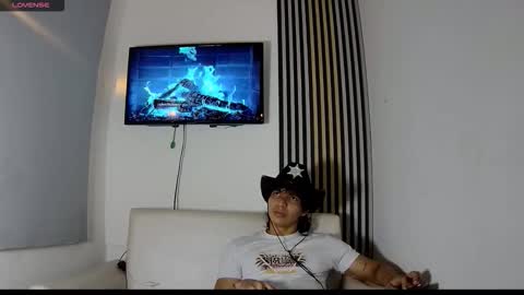 toji lee online show from November 11, 2025, 4:34 am