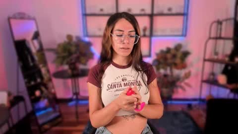 tokkyo__ online show from November 10, 2025, 10:31 pm