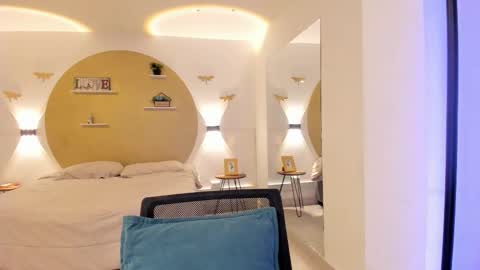 Tokyo  online show from October 4, 2025, 3:26 am