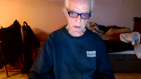 tom112292014 online show from December 26, 2024, 3:06 am