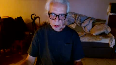 tom112292014 online show from October 9, 2025, 10:41 pm