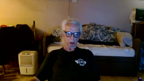 tom112292014 online show from July 4, 2026, 12:44 pm