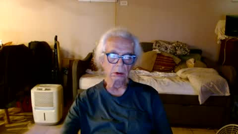 tom112292014 online show from July 15, 2026, 5:07 pm